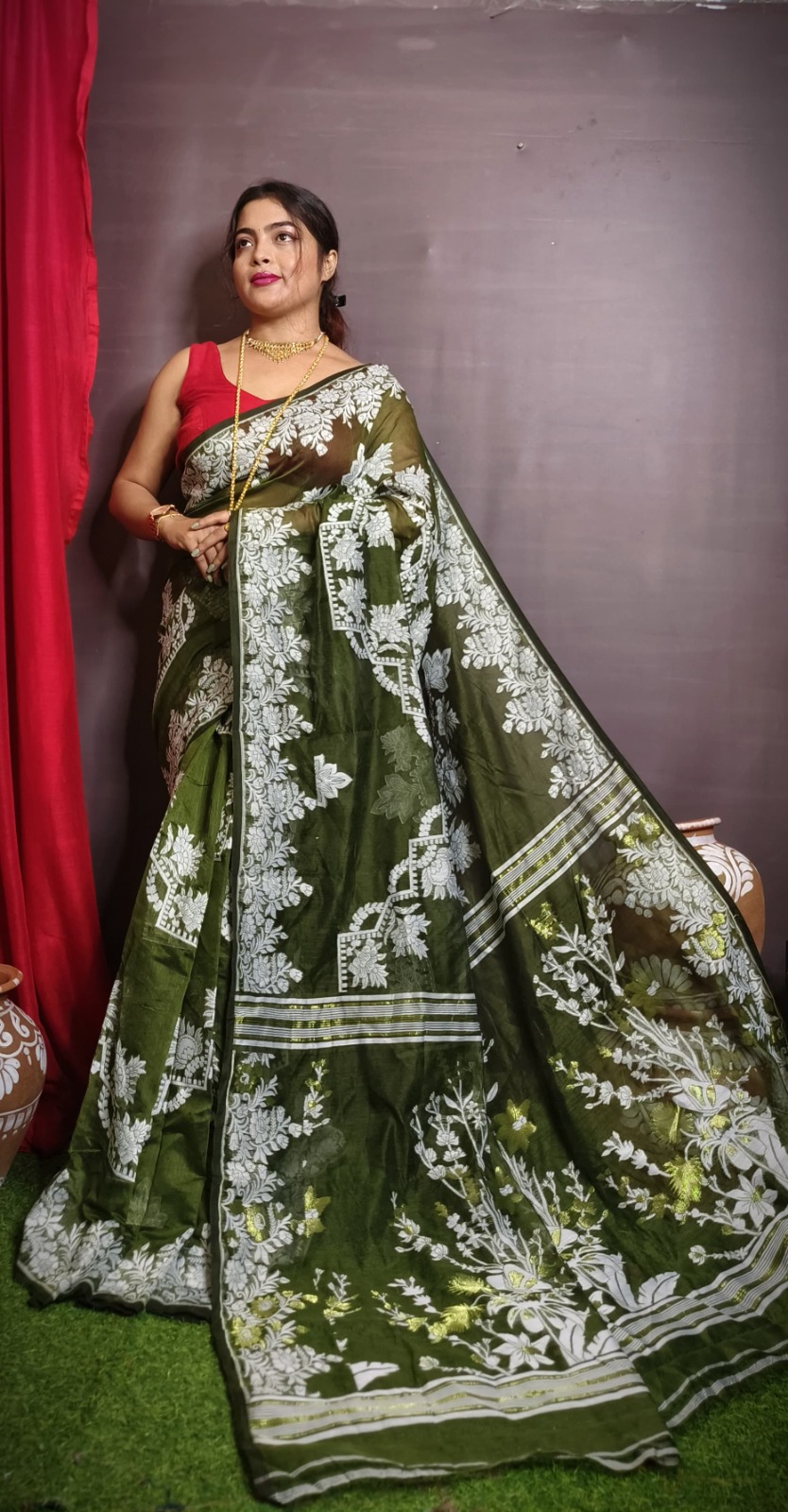 Mehandi Green Pure Handloom Dhakai Jamdani Cotton  Saree From Bengal
