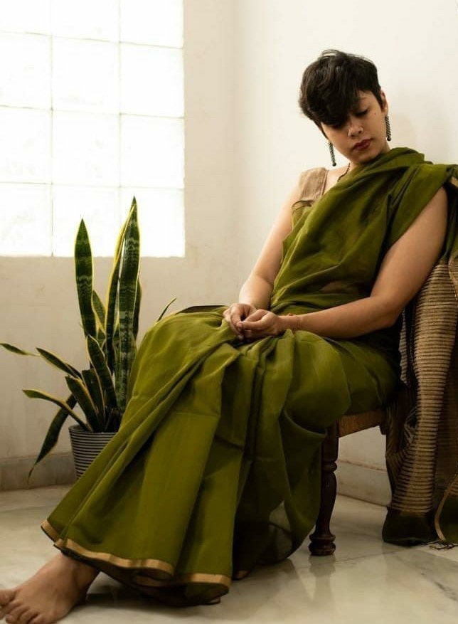 Mehndi Green Plain Body Silk Cotton With Ghicha Pallu Handloom Saree From Bengal