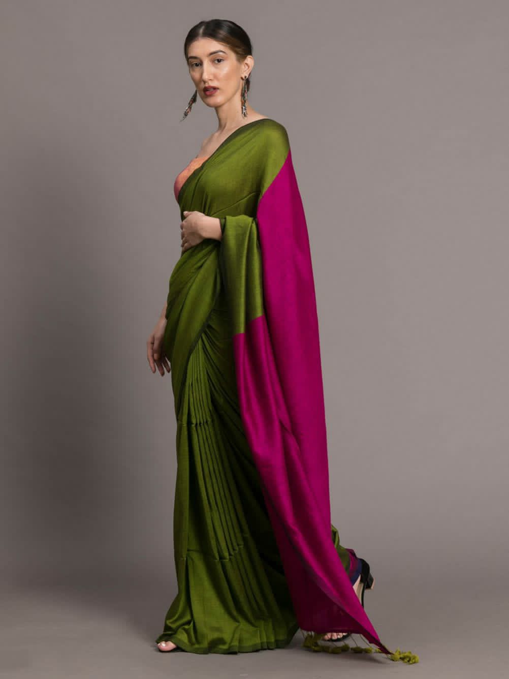 Mehandi Green Pure Handloom Cotton Plain Saree